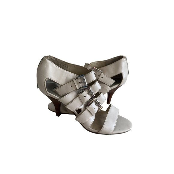 MICHAEL KORS Cream Leather Buckle Heels Sandals Size 6.5 - Picture 3 of 10